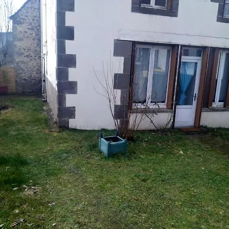 Location Saisonniere La Berbere Casa de Férias *
