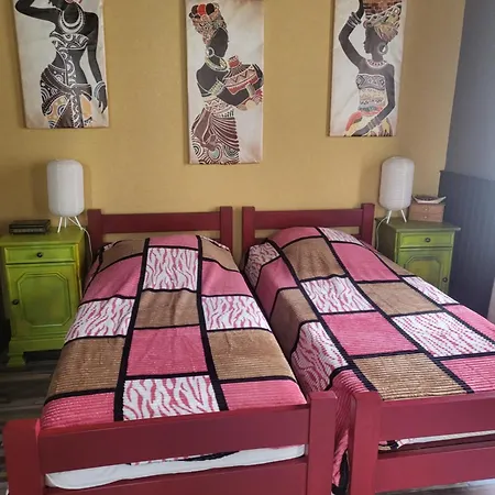 Location Saisonniere La Berbere Holiday home Tauves